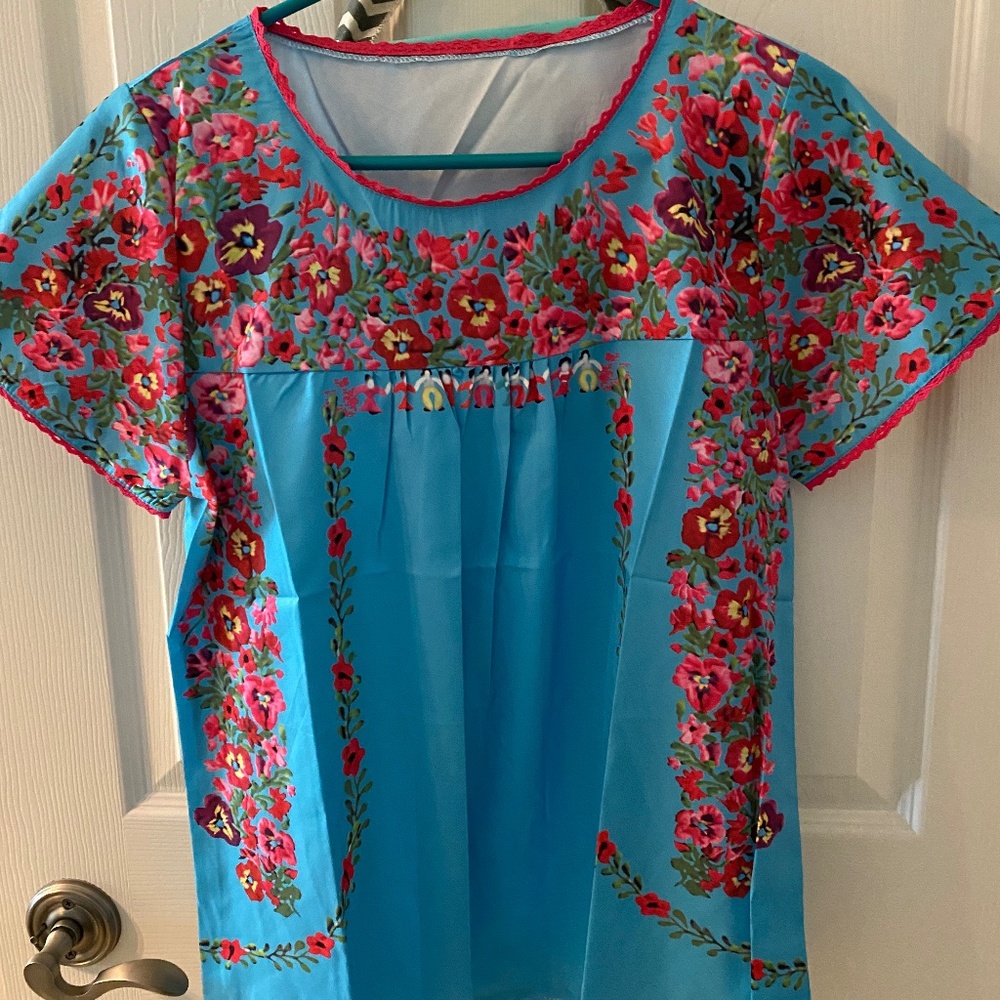 Floral short sleeve blouse